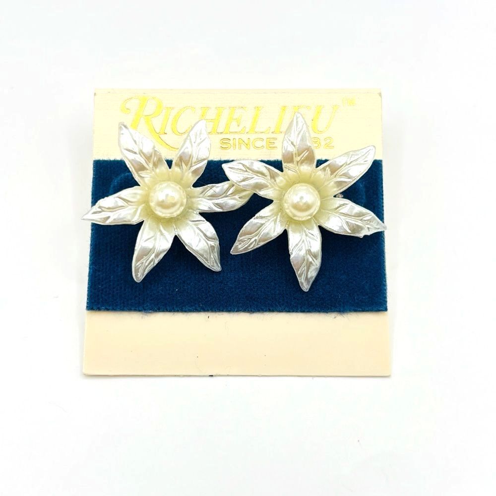 Vintage Flower Earrings Richelieu White Pearl Flower Statement Stud Earrings